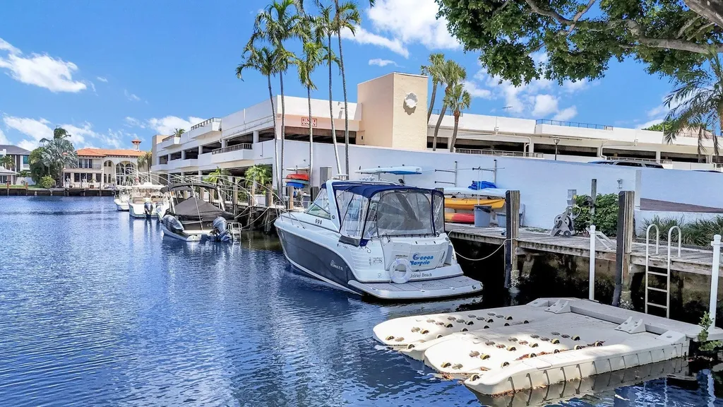 859 Jeffery Street Boca Raton FL 33487