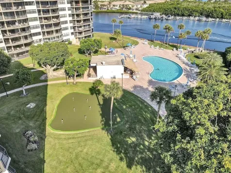 859 Jeffery Street Boca Raton FL 33487