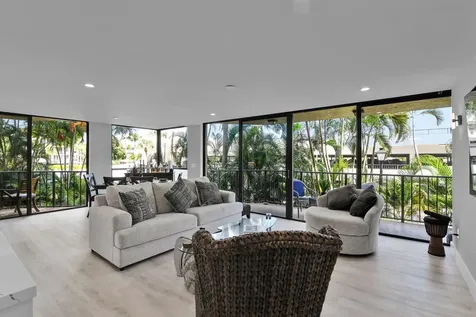 859 Jeffery Street Boca Raton FL 33487