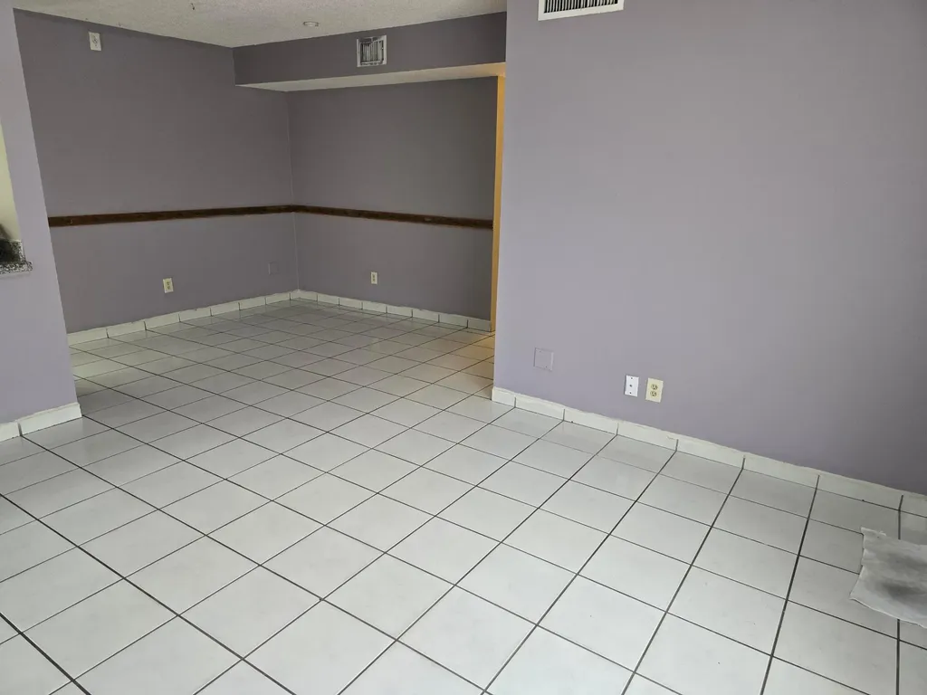 10050 Winding Lake Road Sunrise FL 33351