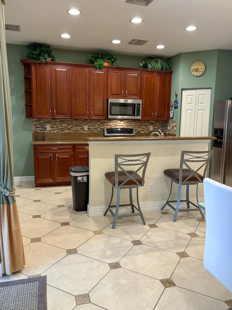 4991 Bonsai Circle Palm Beach Gardens FL 33418