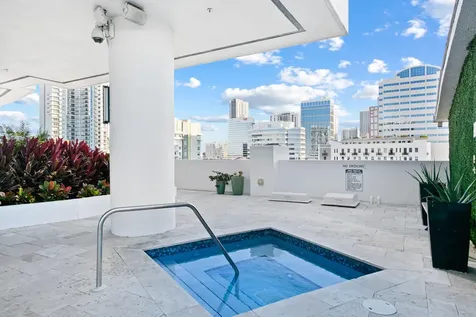 315 NE 3rd Avenue Fort Lauderdale FL 33301