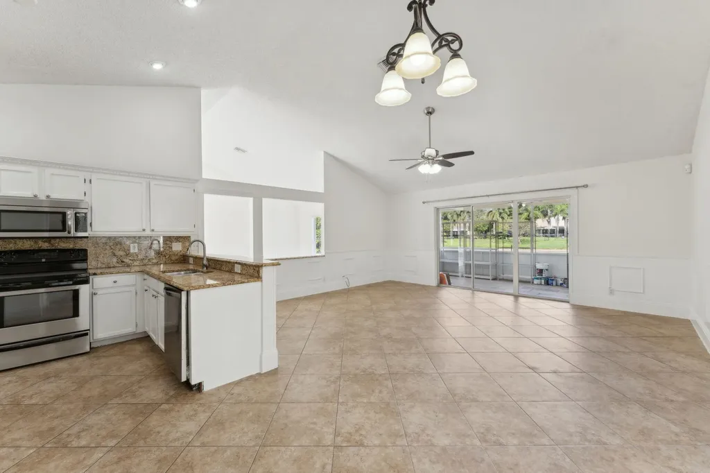 3855 Sabal Lakes Road Delray Beach FL 33445