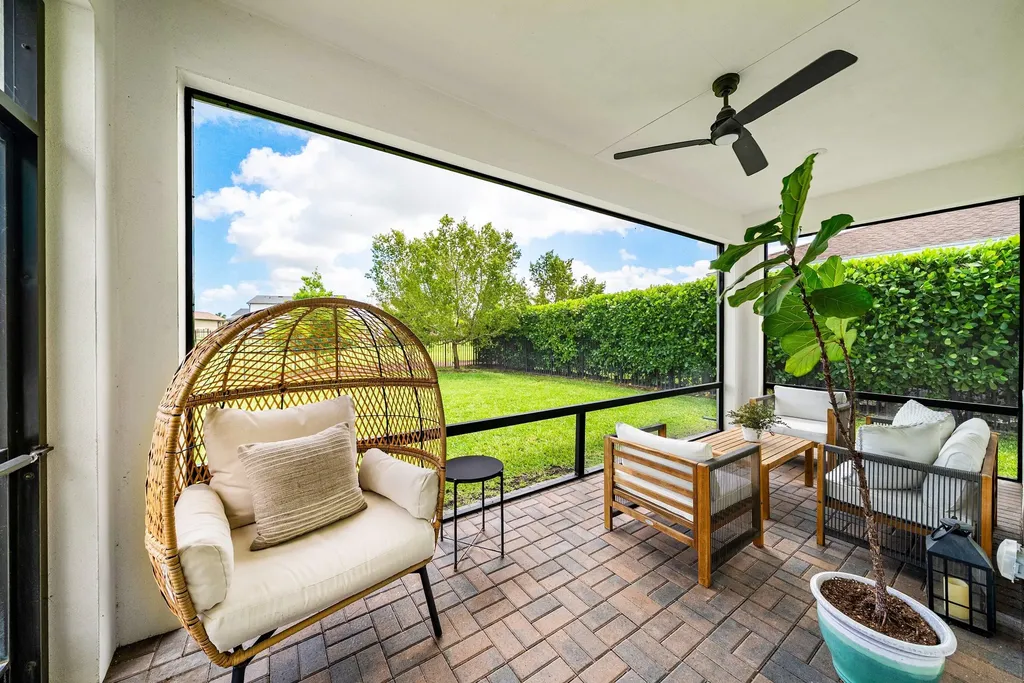 19323 Broad Shore Walk Loxahatchee FL 33470