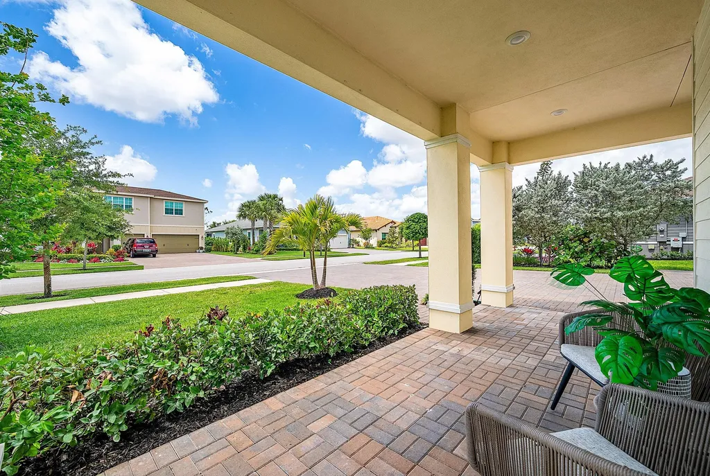 19323 Broad Shore Walk Loxahatchee FL 33470