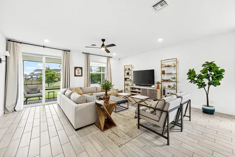 19323 Broad Shore Walk Loxahatchee FL 33470