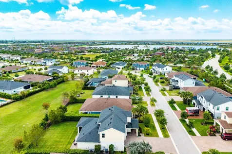 19323 Broad Shore Walk Loxahatchee FL 33470