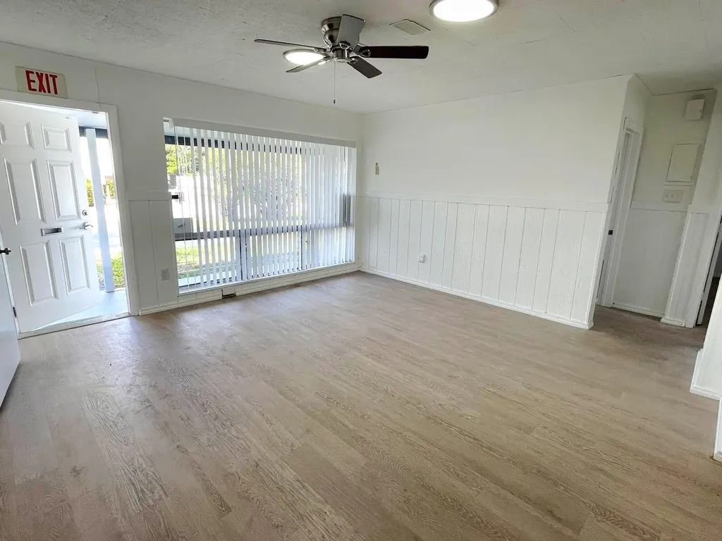 840 NW 33rd Street Oakland Park FL