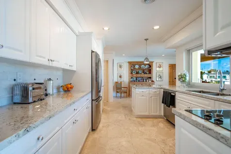 4450 NE 24th Terrace Lighthouse Point FL 33064