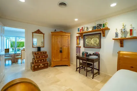 4450 NE 24th Terrace Lighthouse Point FL 33064