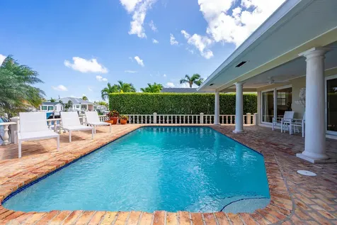 4450 NE 24th Terrace Lighthouse Point FL 33064