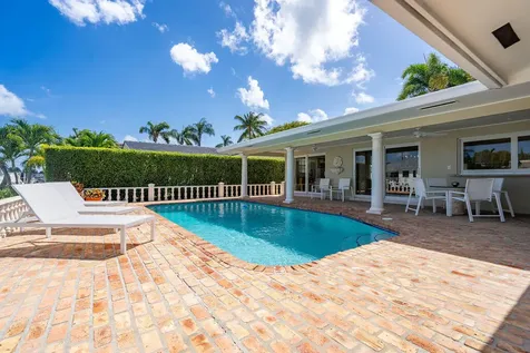 4450 NE 24th Terrace Lighthouse Point FL 33064