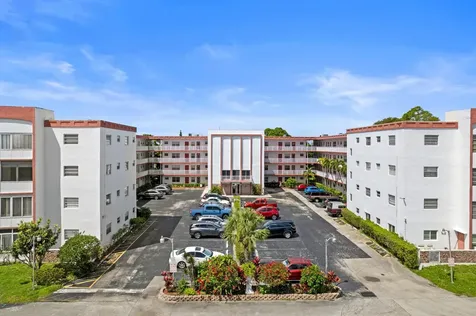 4000 NW 44th Avenue Lauderdale Lakes FL 33319