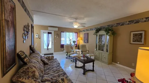 900 SW 10th Terrace Hallandale Beach FL 33009