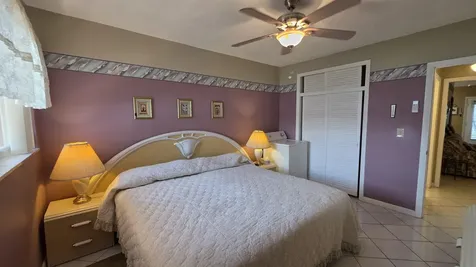 900 SW 10th Terrace Hallandale Beach FL 33009