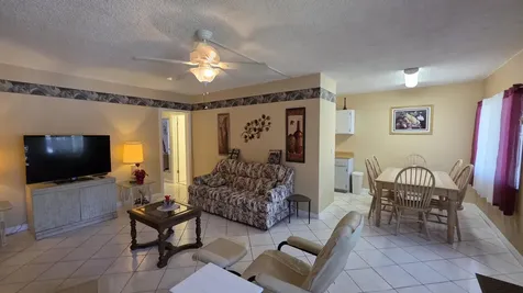 900 SW 10th Terrace Hallandale Beach FL 33009