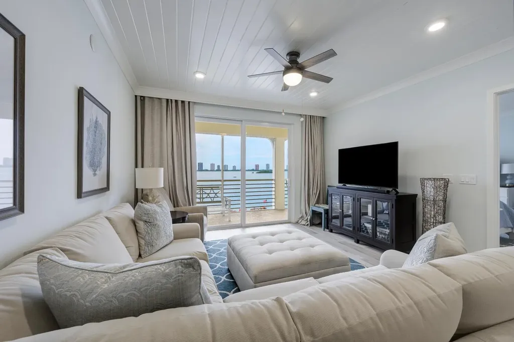 105 Paradise Harbour Boulevard North Palm Beach FL 33408