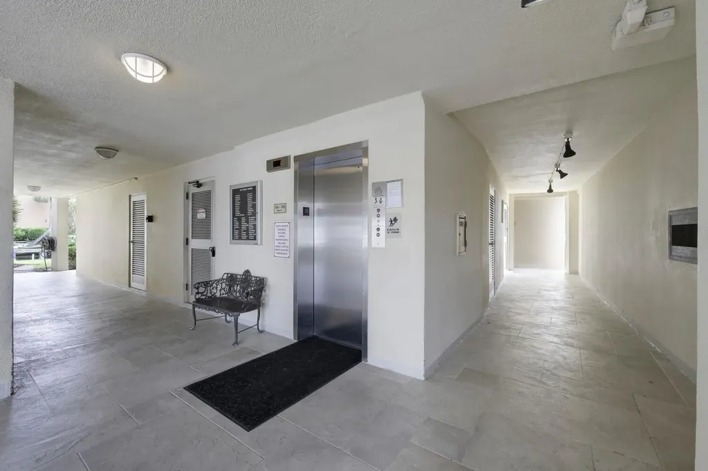 105 Paradise Harbour Boulevard North Palm Beach FL 33408