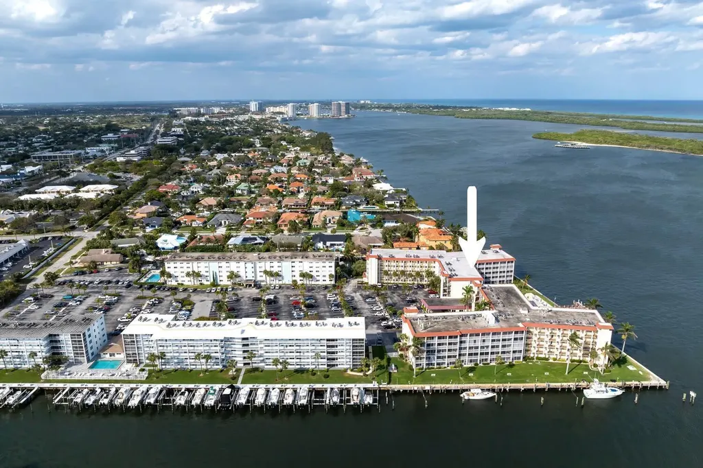 105 Paradise Harbour Boulevard North Palm Beach FL 33408