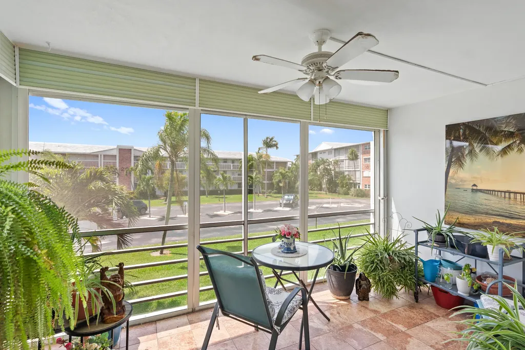 25 SE 13th Street Boca Raton FL 33432