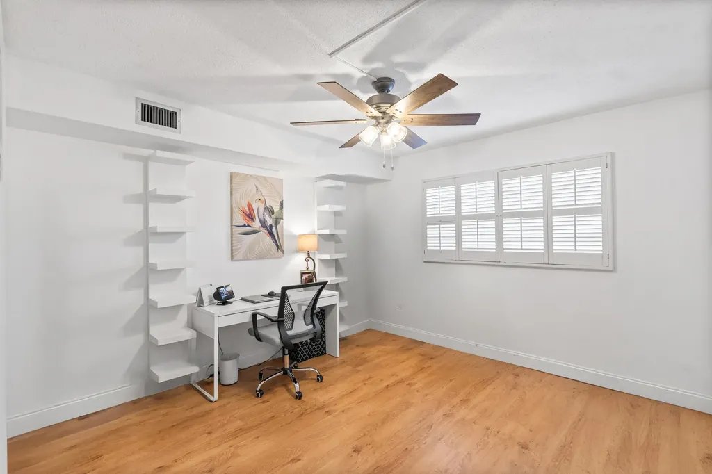 25 SE 13th Street Boca Raton FL 33432