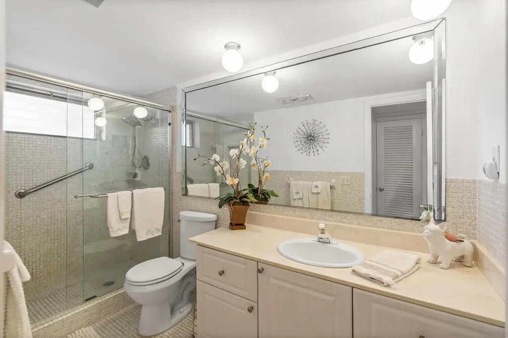 25 SE 13th Street Boca Raton FL 33432