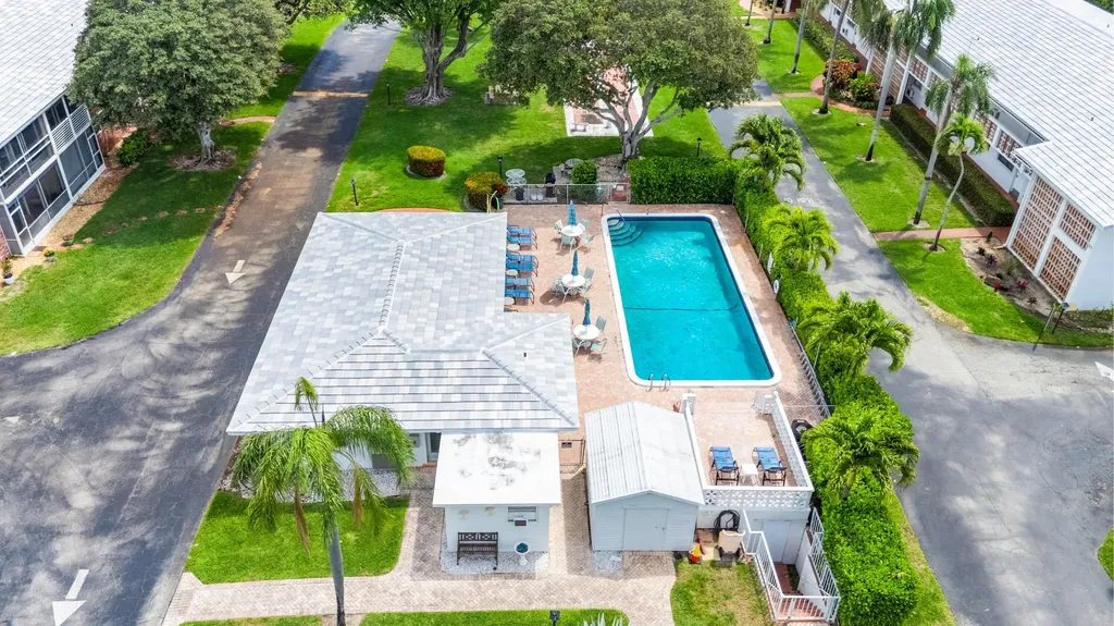 25 SE 13th Street Boca Raton FL 33432