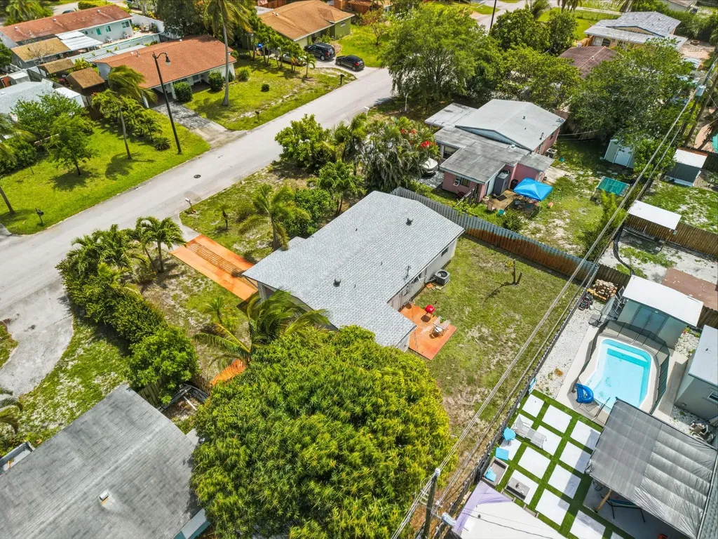 3361 NE 13th Terrace Pompano Beach FL 33064