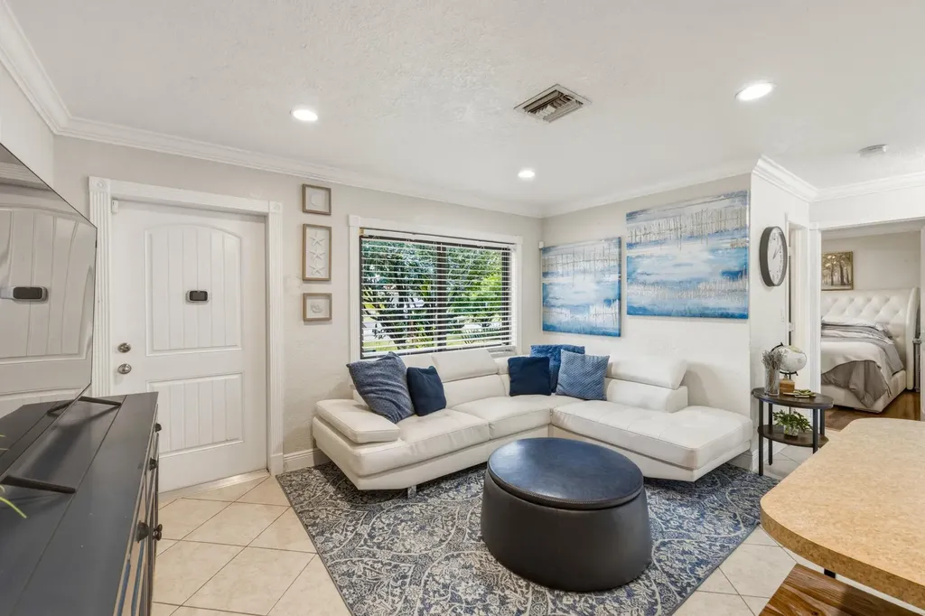 3361 NE 13th Terrace Pompano Beach FL 33064