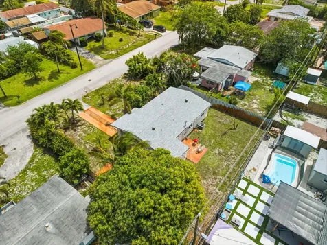 3361 NE 13th Terrace Pompano Beach FL 33064