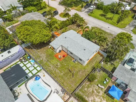 3361 NE 13th Terrace Pompano Beach FL 33064