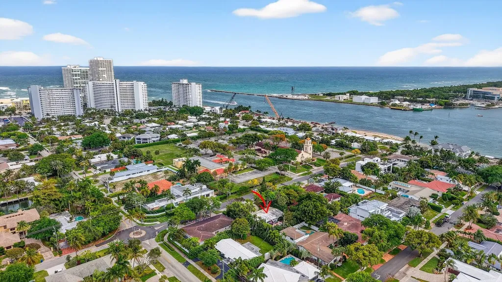 1935 SE 25th Avenue Fort Lauderdale FL 33316