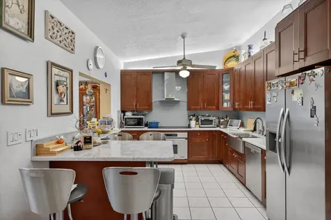 1935 SE 25th Avenue Fort Lauderdale FL 33316