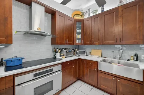 1935 SE 25th Avenue Fort Lauderdale FL 33316