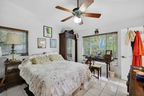 1935 SE 25th Avenue Fort Lauderdale FL 33316