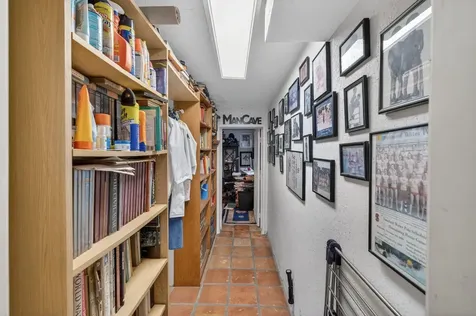 1935 SE 25th Avenue Fort Lauderdale FL 33316