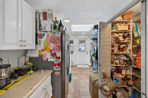 1935 SE 25th Avenue Fort Lauderdale FL 33316