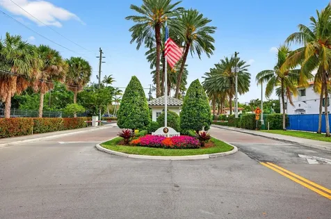 1935 SE 25th Avenue Fort Lauderdale FL 33316