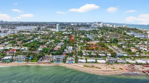 1935 SE 25th Avenue Fort Lauderdale FL 33316