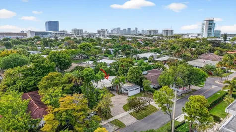 1935 SE 25th Avenue Fort Lauderdale FL 33316