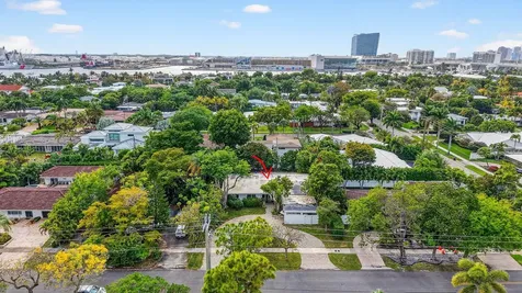 1935 SE 25th Avenue Fort Lauderdale FL 33316