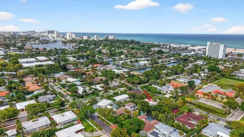 1935 SE 25th Avenue Fort Lauderdale FL 33316
