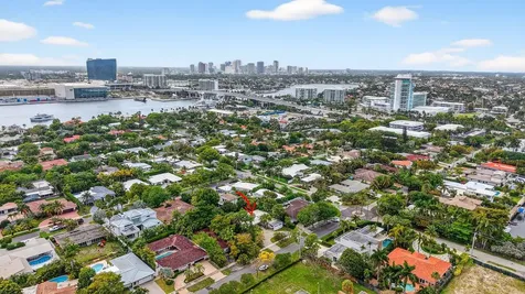 1935 SE 25th Avenue Fort Lauderdale FL 33316