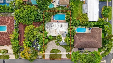 1935 SE 25th Avenue Fort Lauderdale FL 33316
