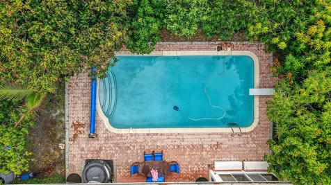 1935 SE 25th Avenue Fort Lauderdale FL 33316