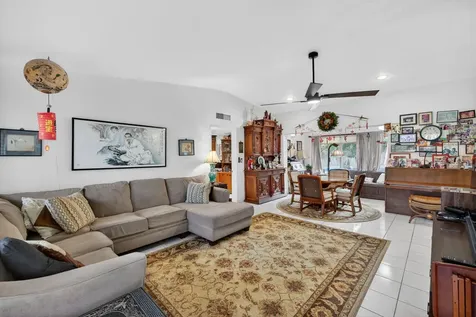 1935 SE 25th Avenue Fort Lauderdale FL 33316