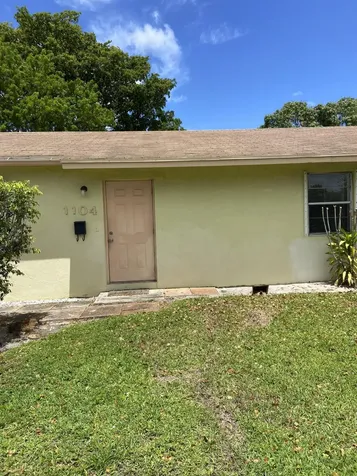 1104 NE 3rd Avenue Delray Beach FL 33444