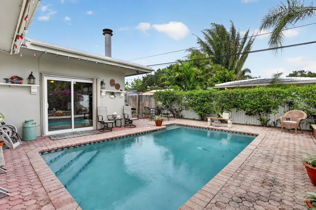 1931 NE 27th Street Lighthouse Point FL 33064
