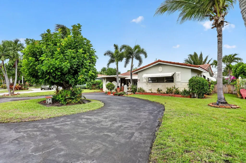 1931 NE 27th Street Lighthouse Point FL 33064