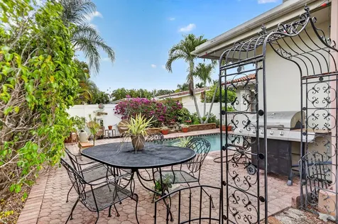 1931 NE 27th Street Lighthouse Point FL 33064
